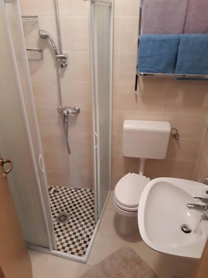 Vse Kontenti Apartment Koper Bagian luar foto