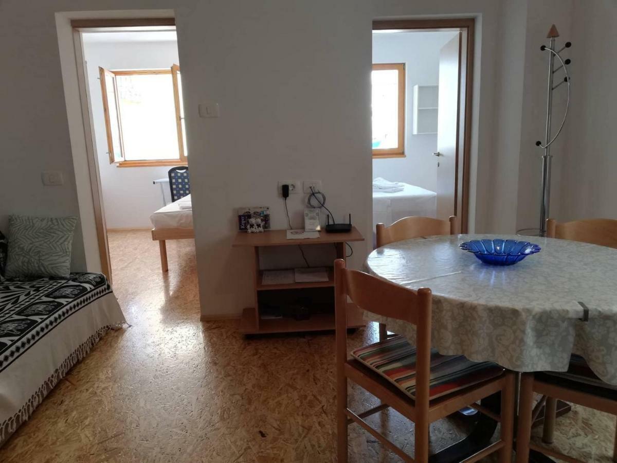 Vse Kontenti Apartment Koper Bagian luar foto